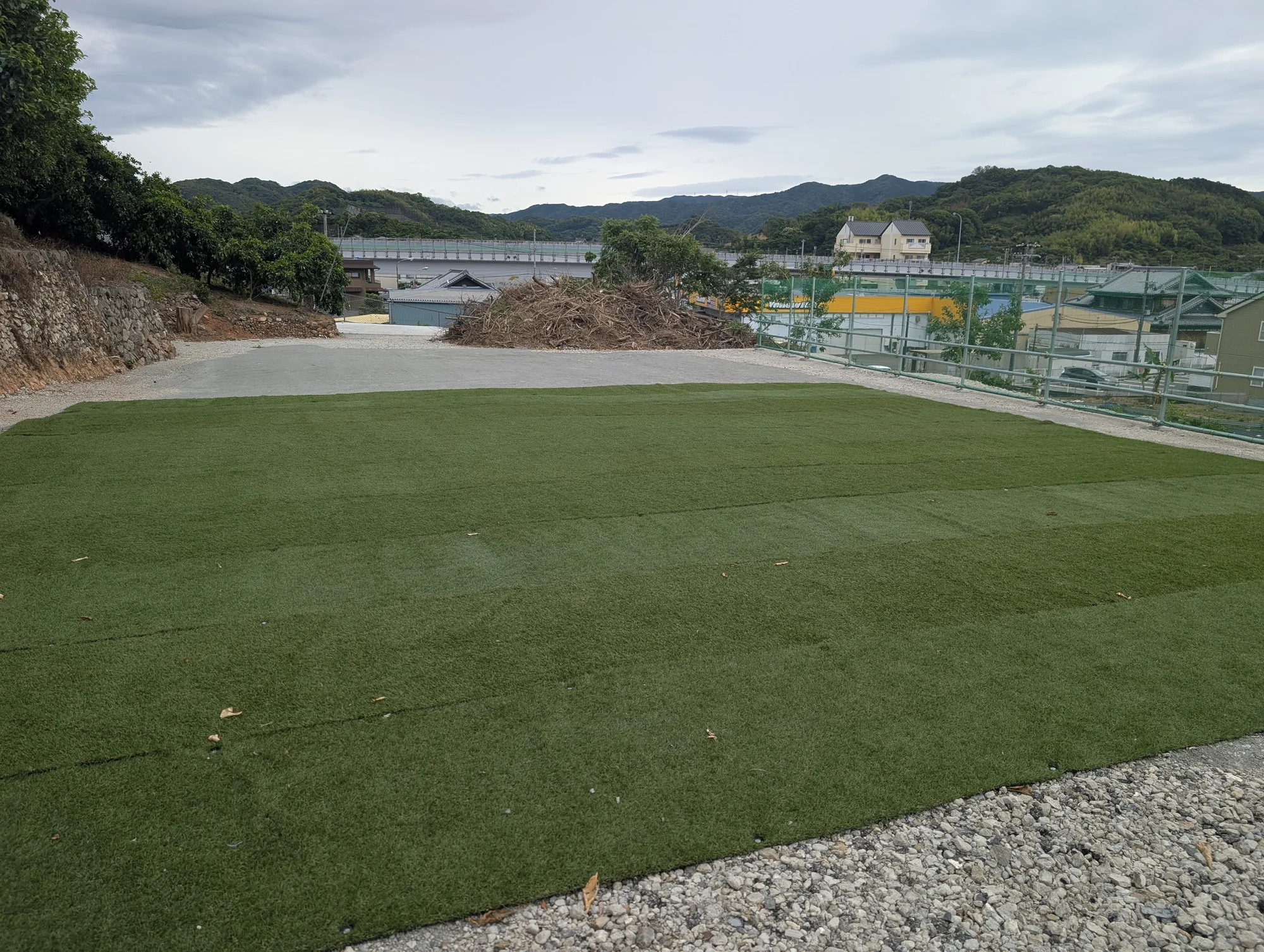 キャンプや外遊びのできる広場